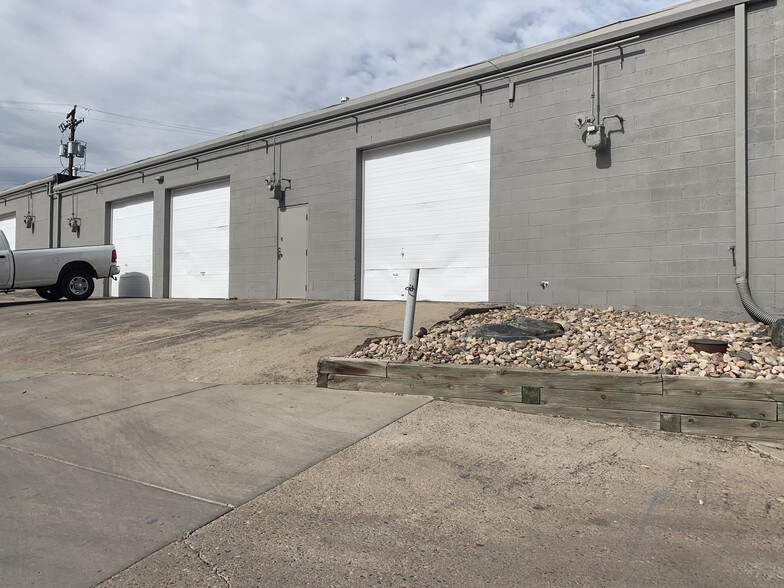 747 Sheridan Blvd, Lakewood, CO à louer - Photo du bâtiment - Image 3 de 7