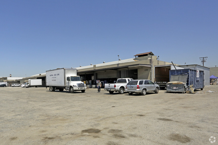 2757-2797 Leonis Blvd, Vernon, CA for sale - Primary Photo - Image 1 of 1