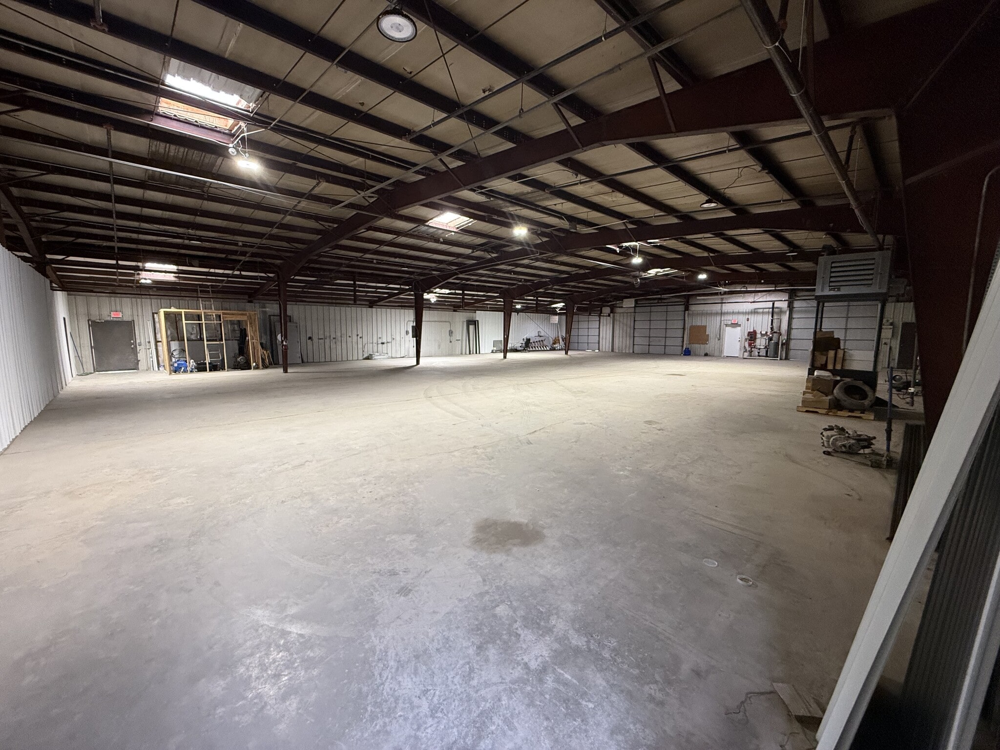 19901 E Highway 51, Broken Arrow, OK for lease Interior Photo- Image 1 of 4