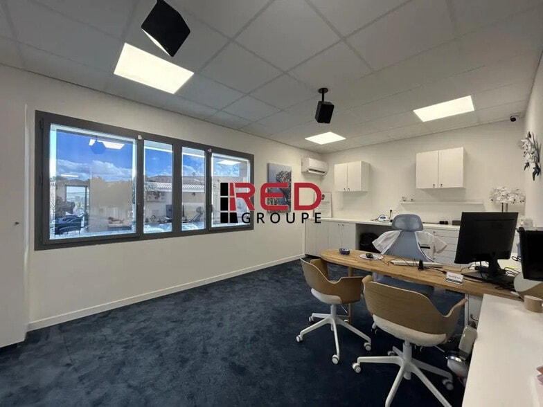 Commerce de détail dans Le Tholonet à louer - Photo intérieure - Image 3 de 6