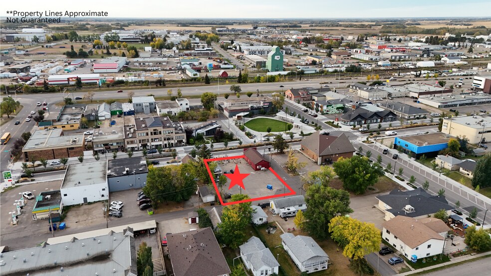 309 Mcleod Av, Spruce Grove, AB à vendre - Aérien - Image 3 de 9