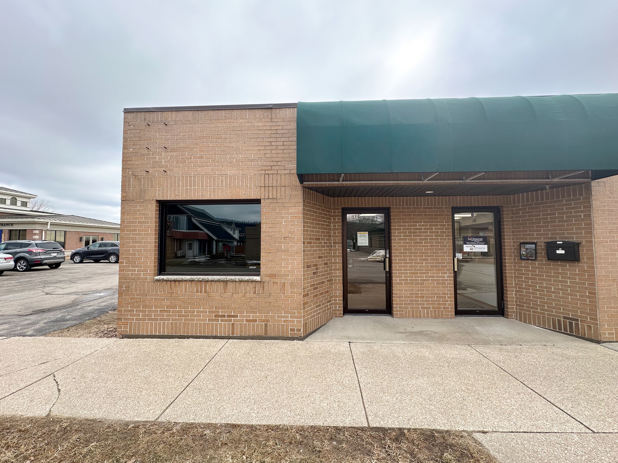 111 S Walnut St, La Crescent, MN for lease Primary Photo- Image 1 of 16