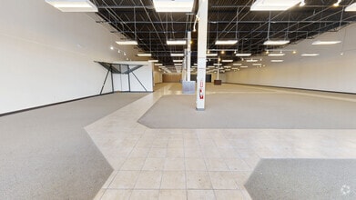 5804-5998 Normandy Blvd, Jacksonville, FL for lease Matterport 3D Scan- Image 1 of 5