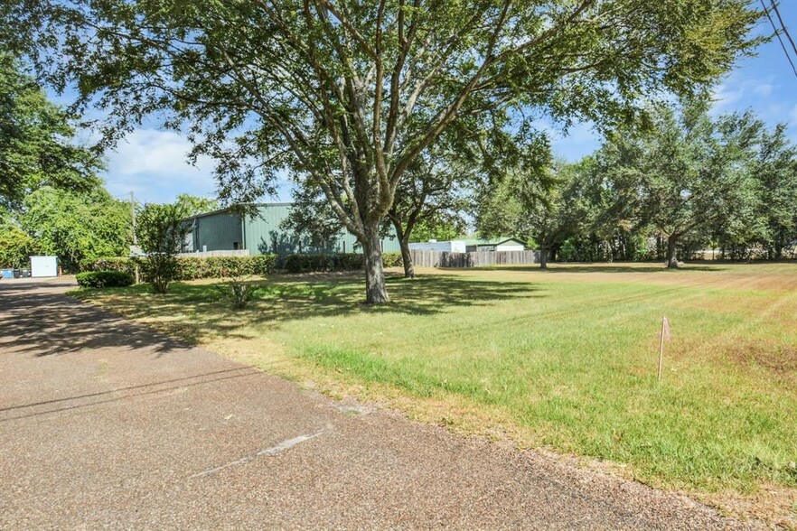 3315 Eula Morgan Rd, Katy, TX à vendre - Photo du bâtiment - Image 1 de 1