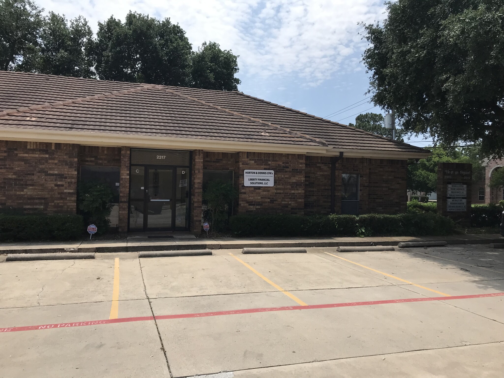 2317 Roosevelt Dr, Arlington, TX for sale Building Photo- Image 1 of 2