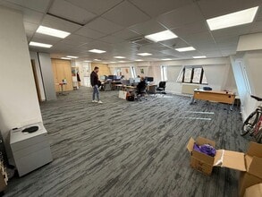 Vaughan Rd, Harpenden for lease Interior Photo- Image 1 of 1