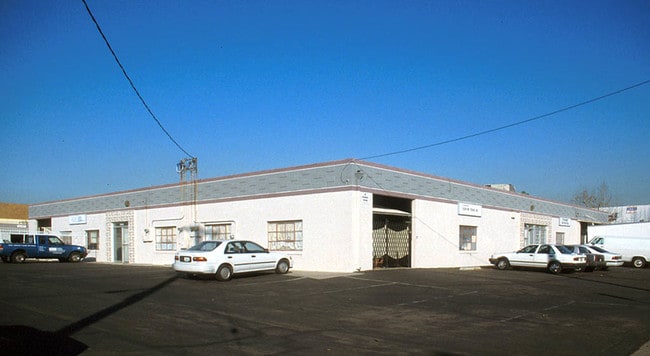 More details for 10611 Acacia Ave, Garden Grove, CA - Industrial for Lease