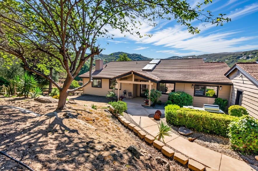 21041 Black Canyon Rd, Ramona, CA for sale - Building Photo - Image 3 of 65