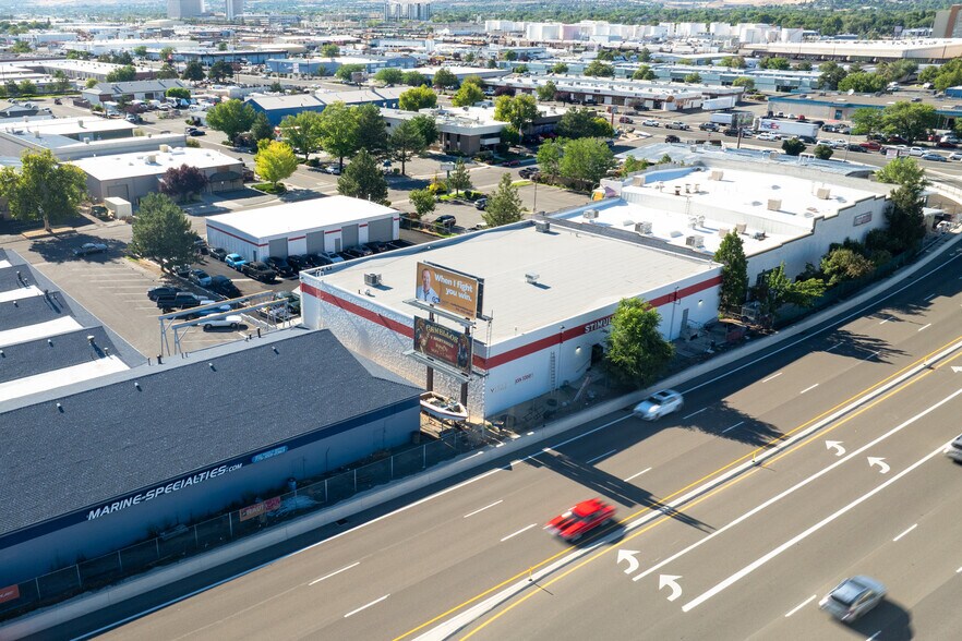 860-870 Steneri Way, Sparks, NV à vendre - Photo du bâtiment - Image 3 de 4