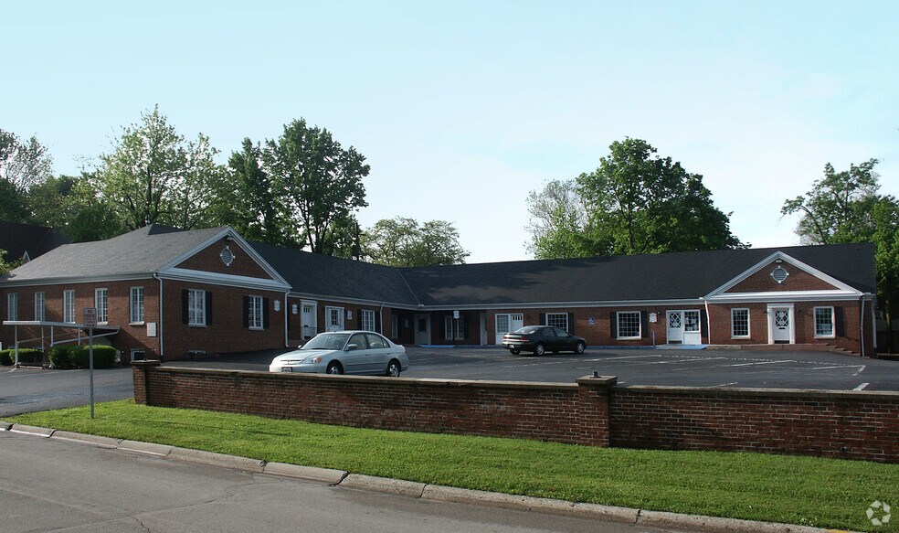 1000 High St N, Worthington, OH for lease - Building Photo - Image 2 of 6