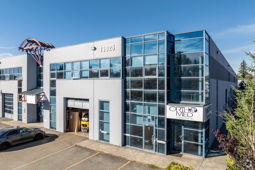 13025 84th Ave, Surrey, BC à vendre - Photo principale - Image 1 de 1