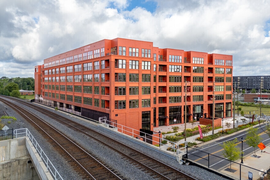 300 E 36th St, Charlotte, NC for lease - Building Photo - Image 3 of 34