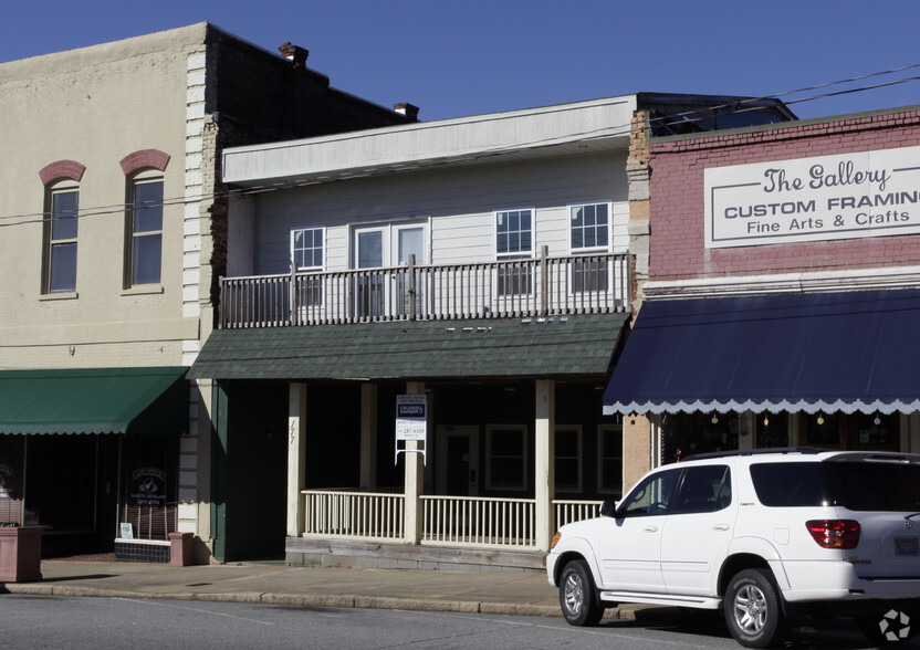 177 N Main St, Rutherfordton, NC for sale - Primary Photo - Image 1 of 1