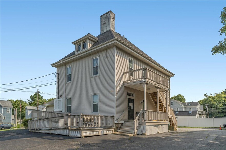 175 Walpole St, Norwood, MA à louer - Photo du bâtiment - Image 2 de 6