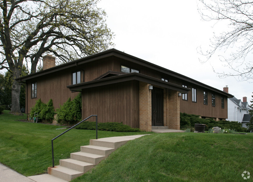 3822 Mineral Point Rd, Madison, WI for sale - Primary Photo - Image 1 of 1