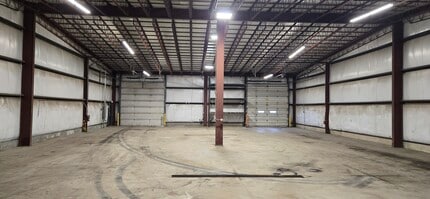 1359 E Hanthorn Rd, Lima, OH for lease Interior Photo- Image 2 of 2