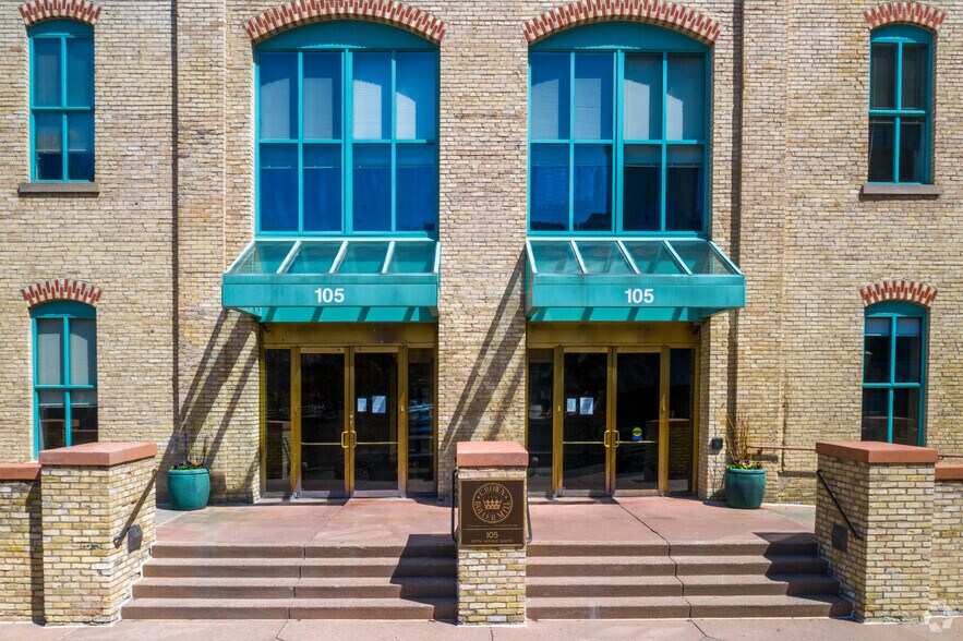 105 5th Ave S, Minneapolis, MN for lease - Building Photo - Image 2 of 5