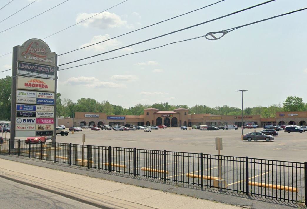 500-740 W Lincoln Ave, Goshen, IN for lease Building Photo- Image 1 of 6