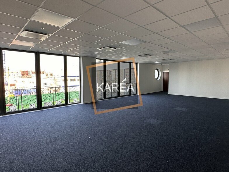 Office in Chessy for lease - Interior Photo - Image 1 of 5
