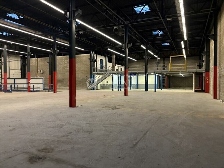 Industrial in Strasbourg for lease - Interior Photo - Image 3 of 12