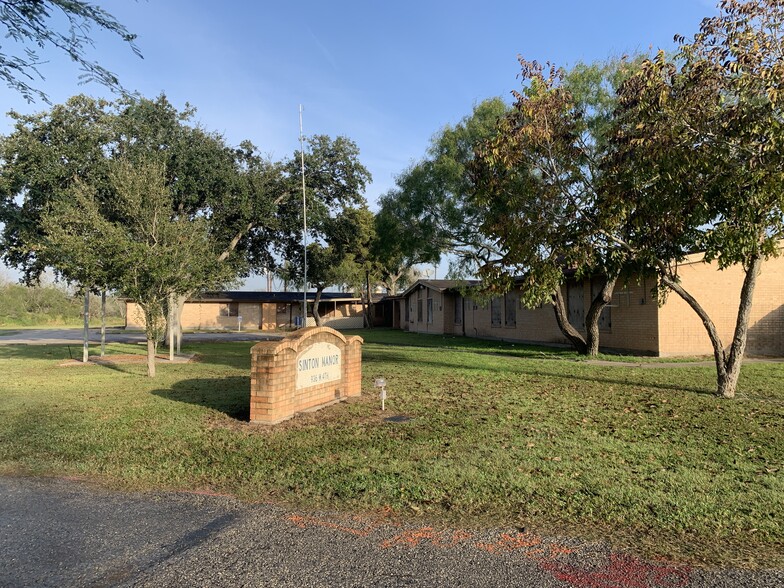 936 W 4th St, Sinton, TX à vendre - Photo du b timent - Image 1 de 1