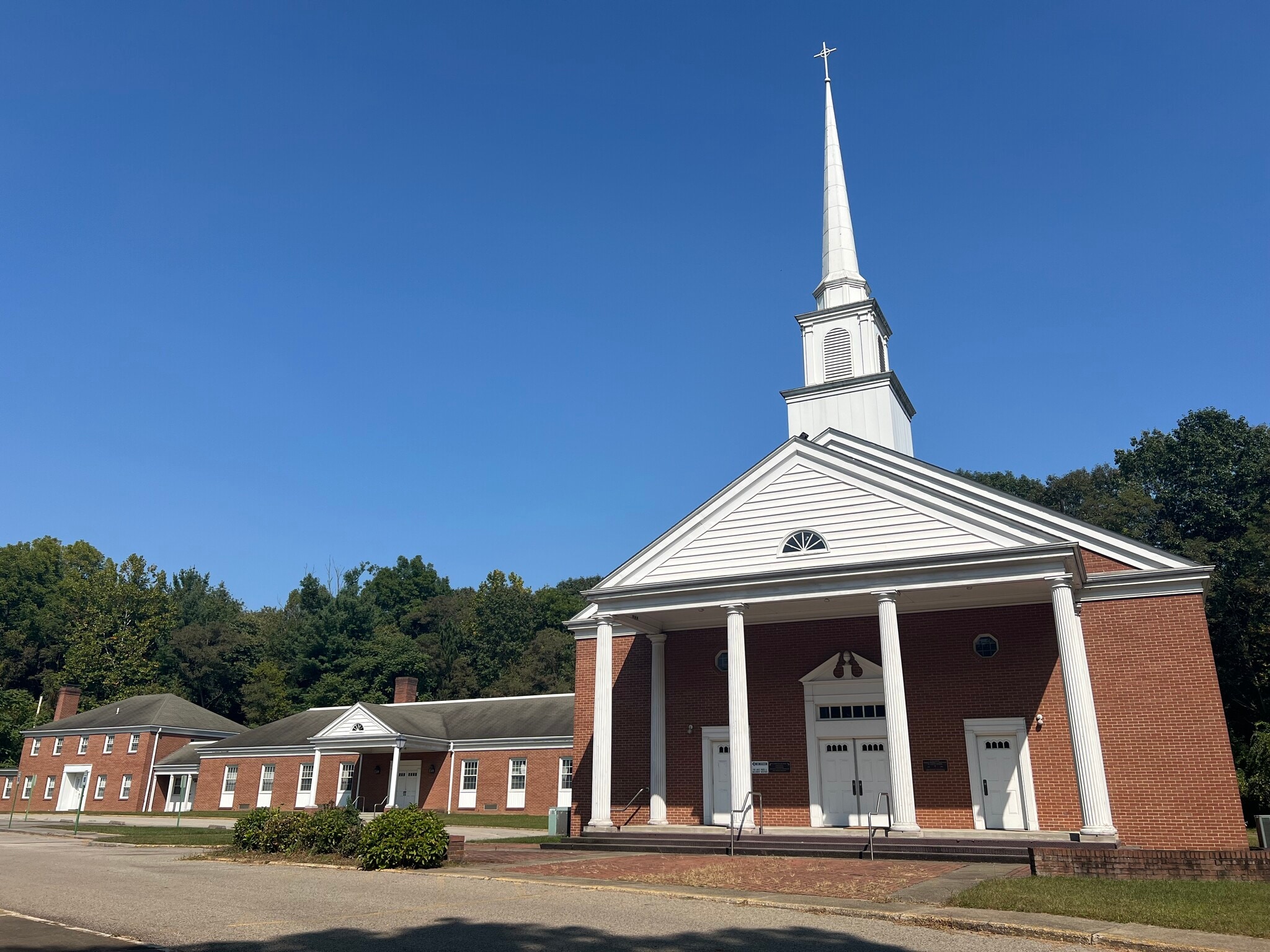 1 Lucymont Dr, New Castle, PA for sale Building Photo- Image 1 of 6