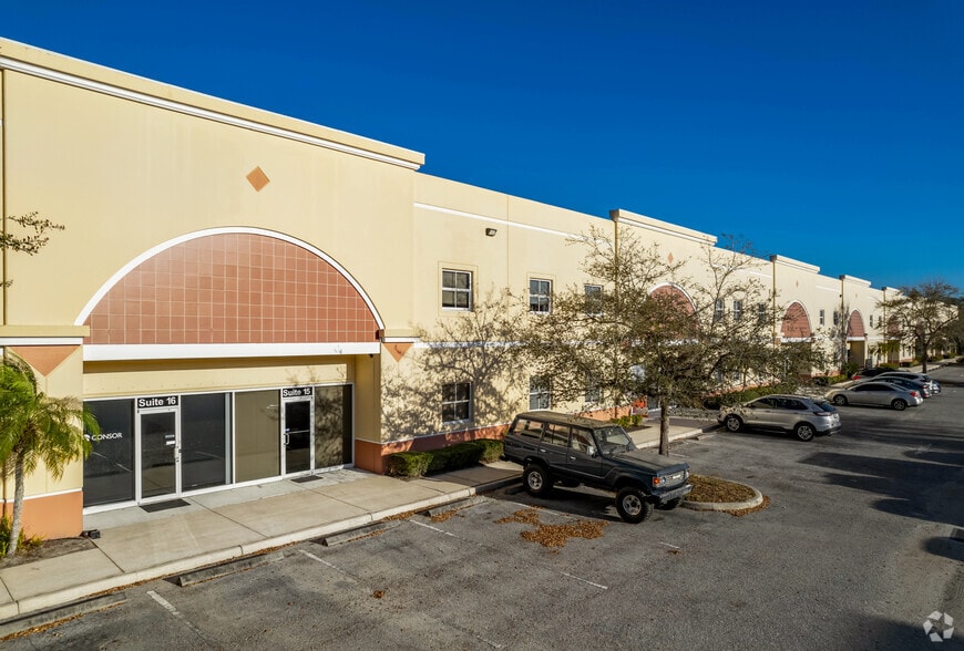 779 Commerce Dr, Venice, FL for lease - Building Photo - Image 3 of 9