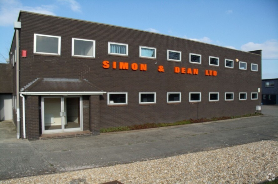 Brickyard Ln, Studley à vendre - Photo principale - Image 1 de 2