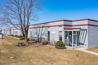 Plus de détails pour 3000-3030 Commercial Ave, Northbrook, IL - Industriel à louer