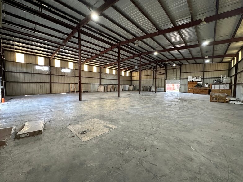 5817 Centralcrest St, Houston, TX à louer - Photo du bâtiment - Image 2 de 4