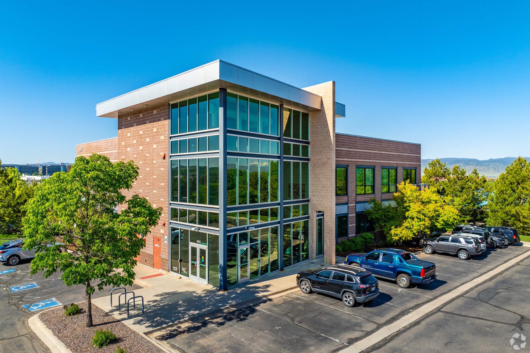 991 Southpark Dr, Littleton, CO for lease Primary Photo- Image 1 of 11