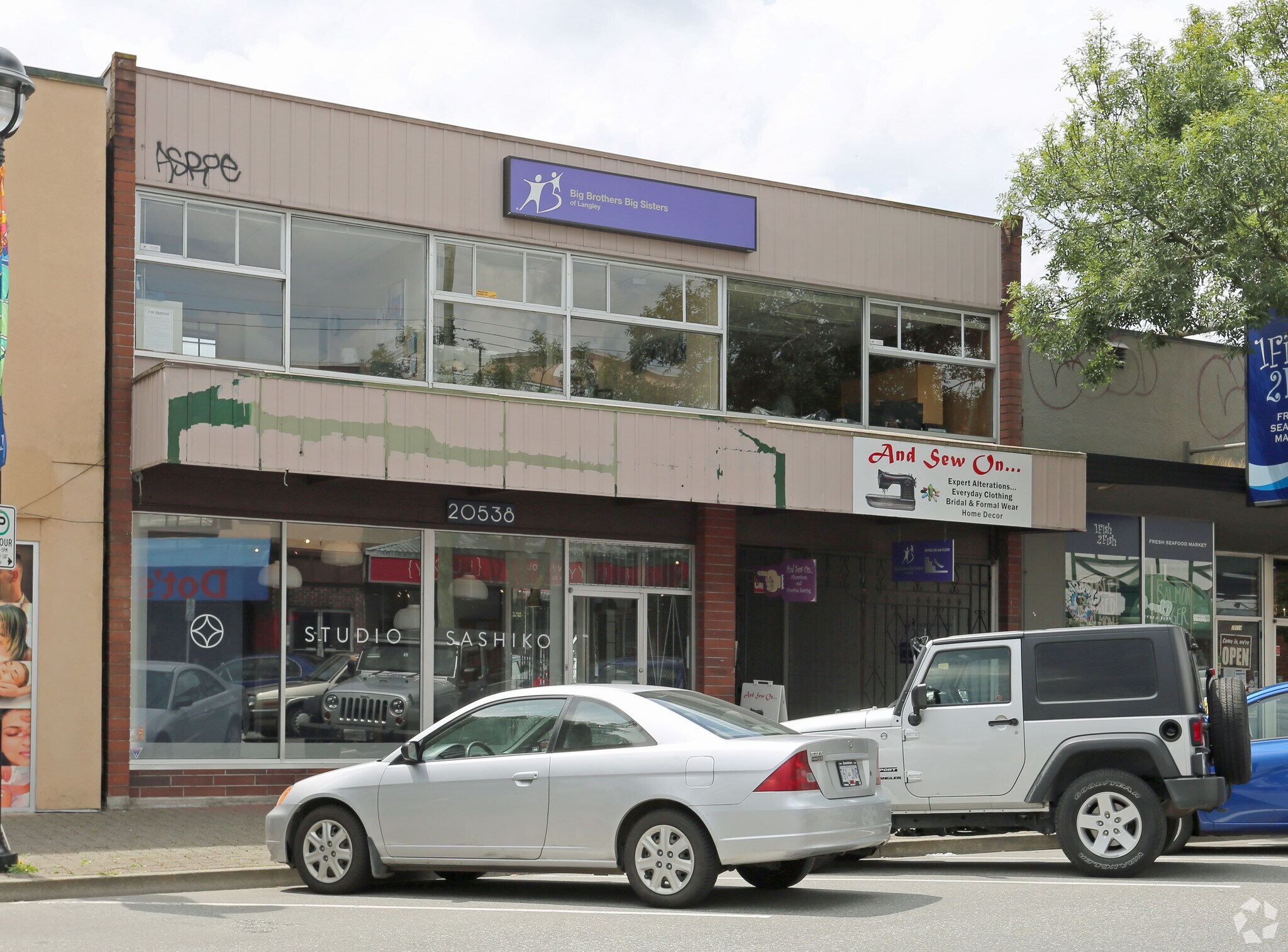20538 Fraser Hwy, Langley, BC à louer Photo du bâtiment- Image 1 de 11