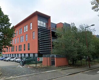 Plus de détails pour 17-23 Avenue De Poumeyrol, Caluire-et-Cuire - Bureau à louer