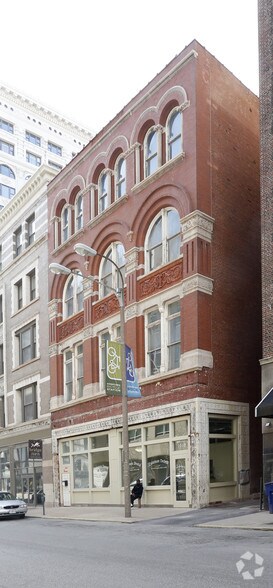 1008-1010 Locust St, Saint Louis, MO à louer - Photo du bâtiment - Image 2 de 2