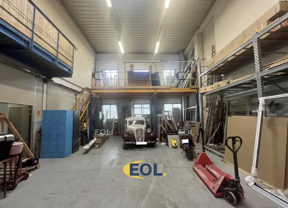 Flex in Saint-Denis for sale Interior Photo- Image 1 of 9