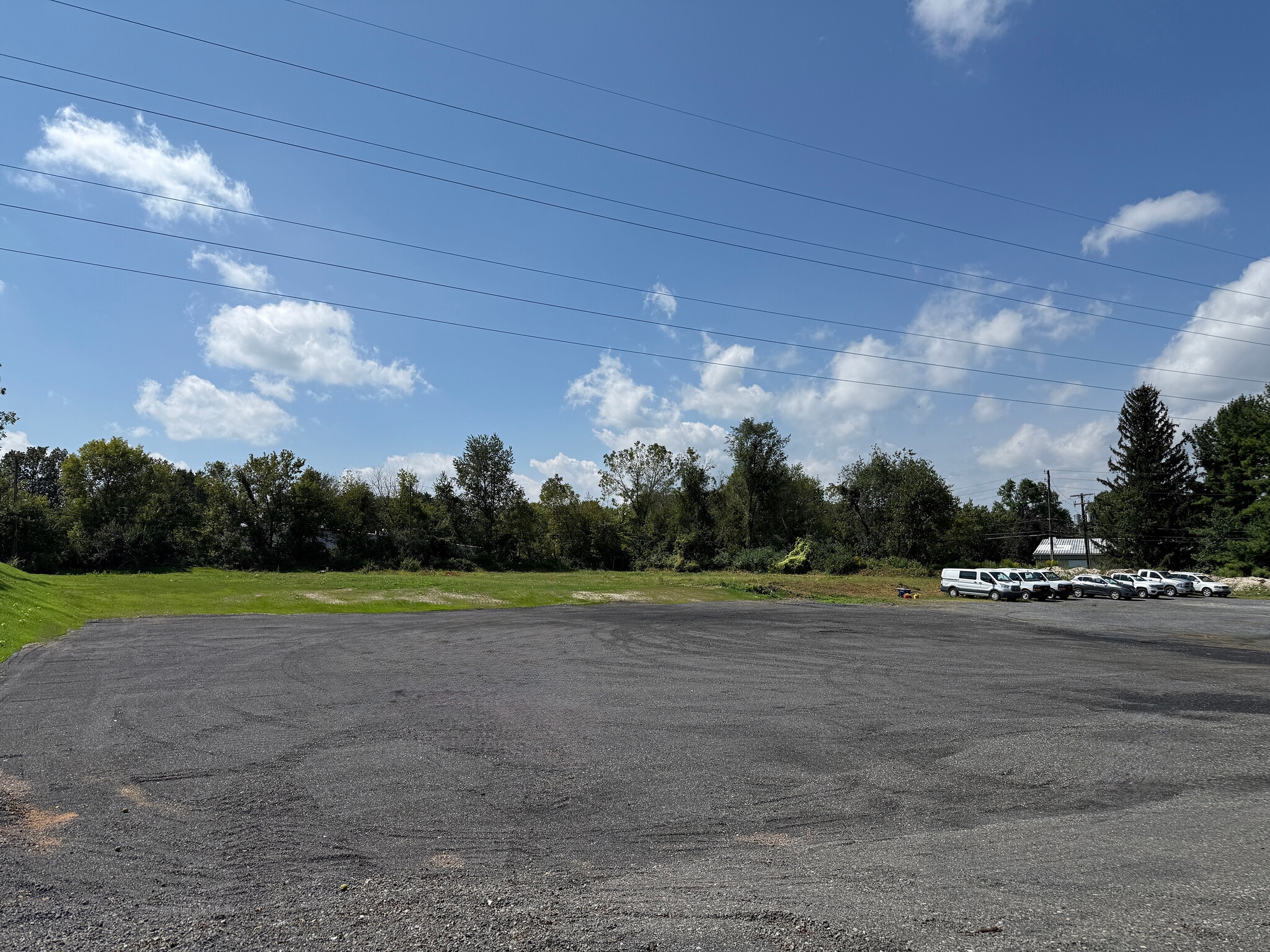 6374 Winside Dr, Bethlehem, PA for lease Building Photo- Image 1 of 3