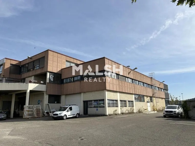Local d'activités dans Brignais à vendre Photo du bâtiment- Image 1 de 17