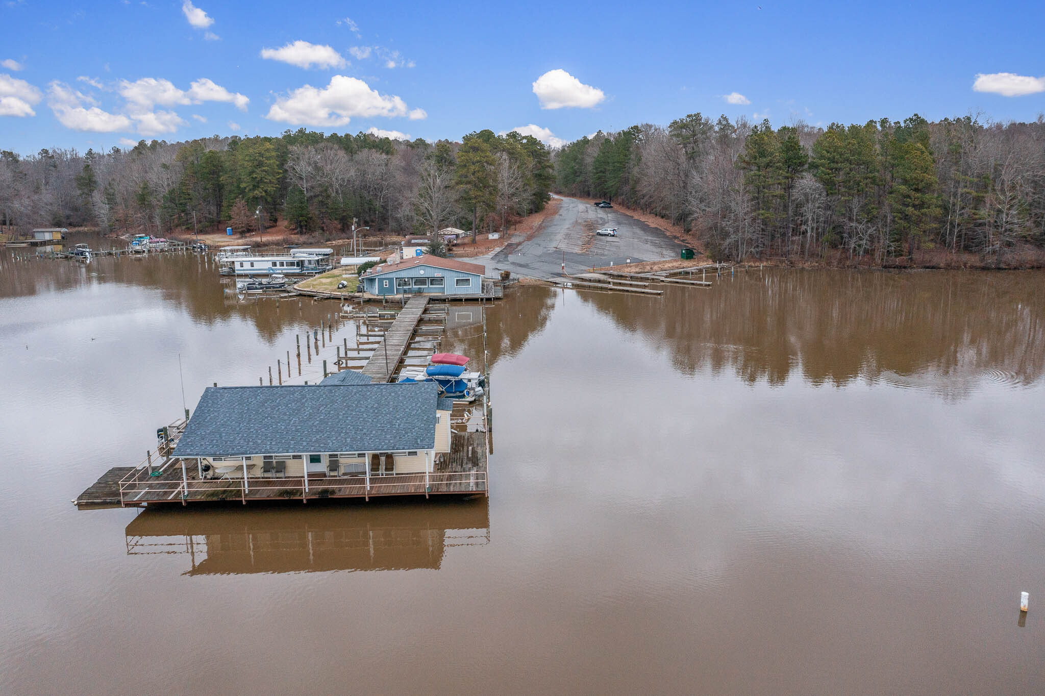 8631 River Rd, South Chesterfield, VA à vendre Photo du b timent- Image 1 de 1