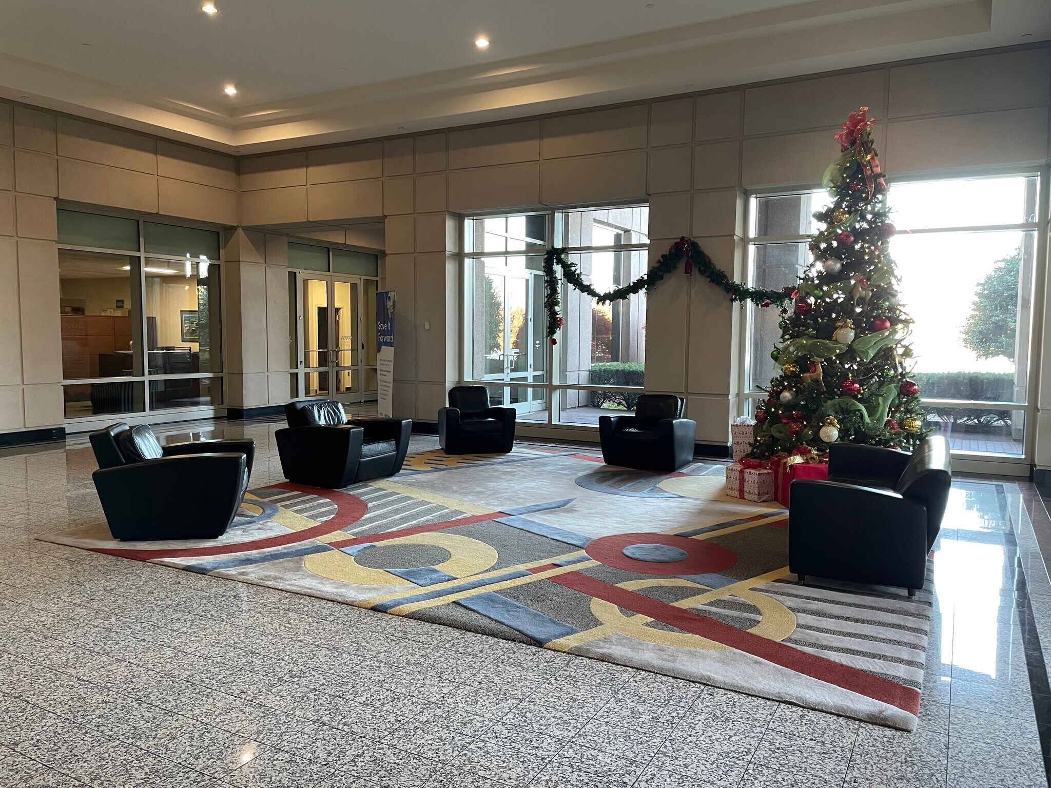 907 Explorer Blvd NW, Huntsville, AL à vendre Photo intérieure- Image 1 de 14