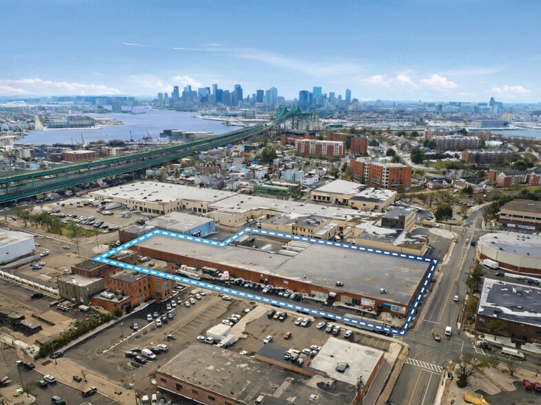 124 Second St, Chelsea, MA for lease - Building Photo - Image 1 of 15