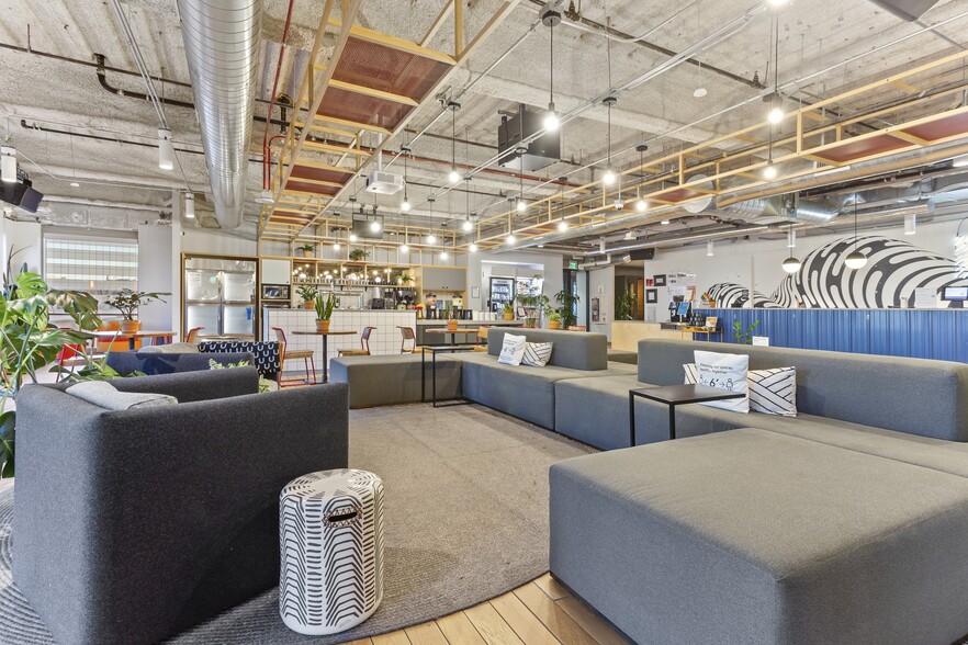 1111 Broadway, Oakland, CA for lease - Interior Photo - Image 3 of 23