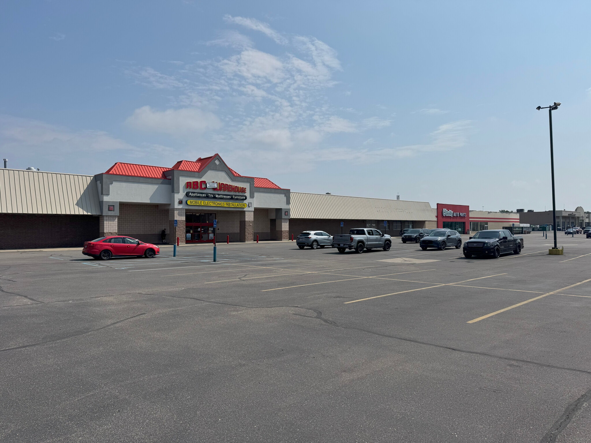 7215-7423 E 10 Mile Rd, Center Line, MI à louer Photo du bâtiment- Image 1 de 7