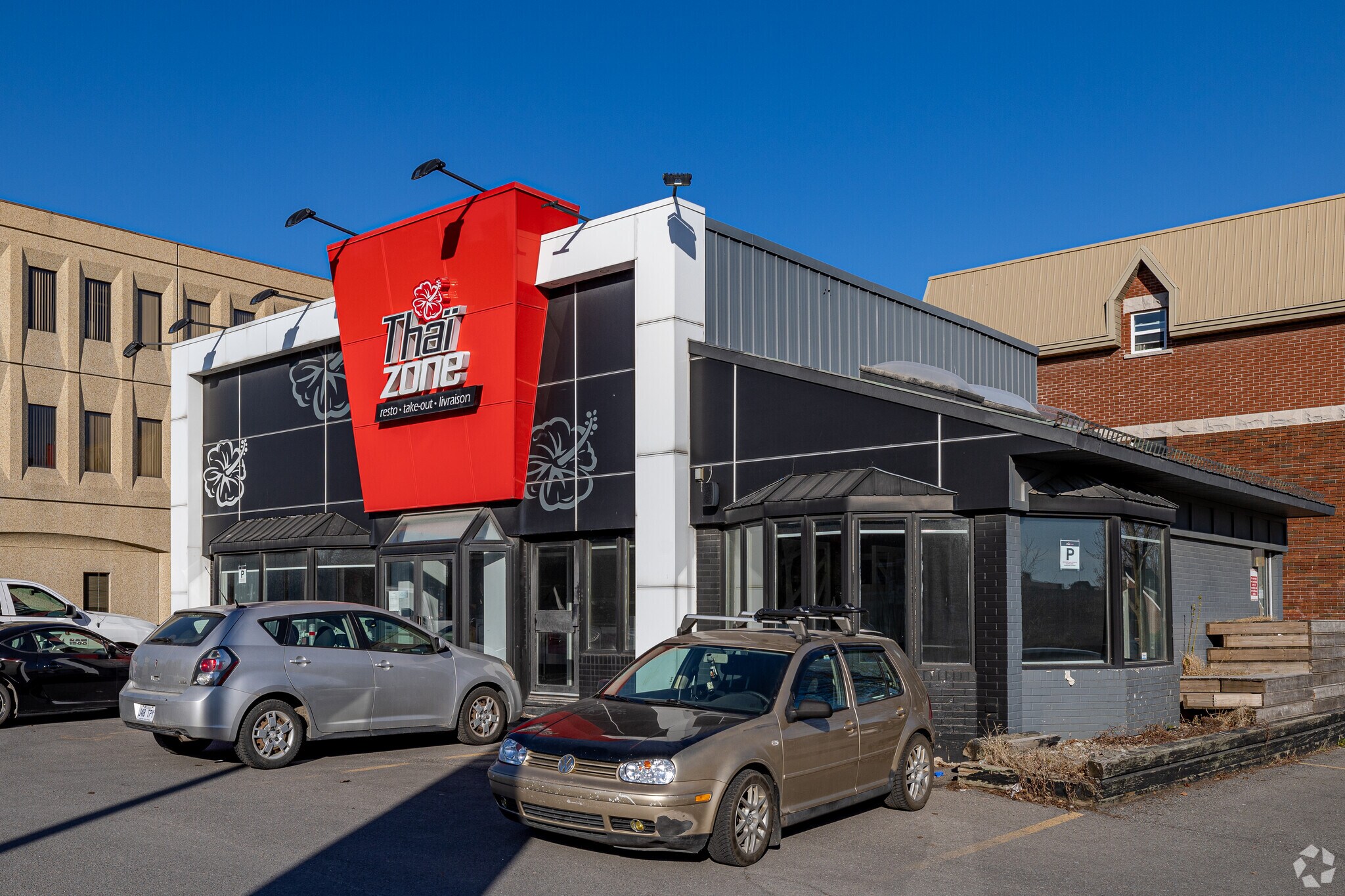 6060 Rue Sherbrooke E, Montréal, QC à vendre Photo principale- Image 1 de 1