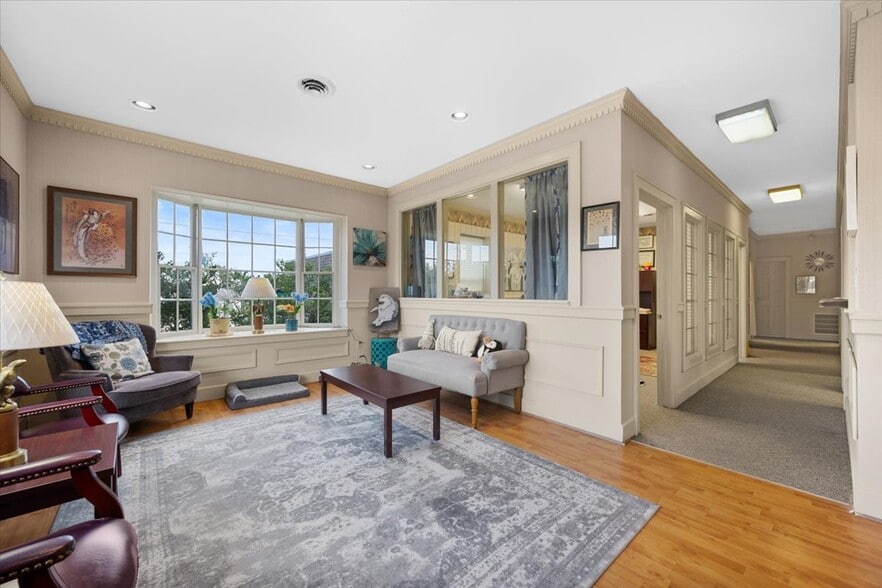 121 NW Russell Rd, Abingdon, VA for sale - Building Photo - Image 3 of 15