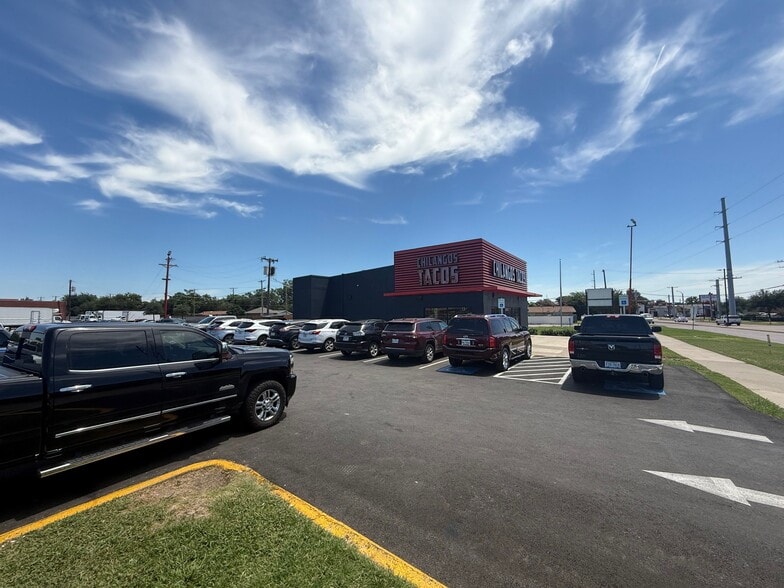 3321 Walnut St, Garland, TX for sale - Building Photo - Image 2 of 13