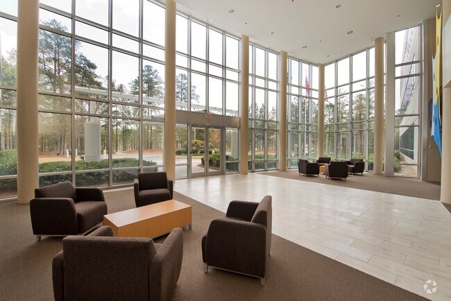 700 Westpark Dr, Peachtree City, GA à louer - Photo intérieure - Image 3 de 9