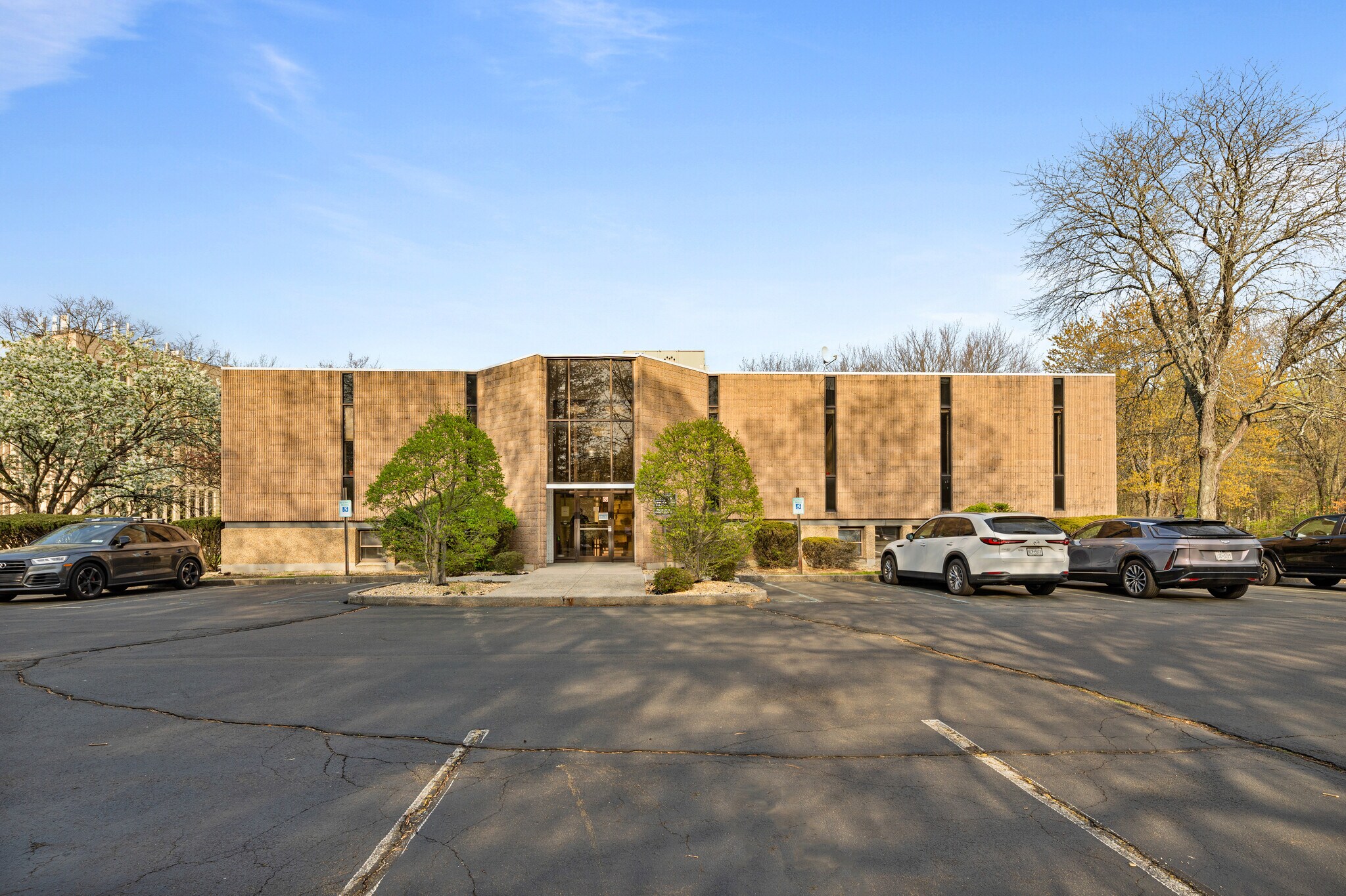 19 Squadron Blvd, New City, NY for lease Building Photo- Image 1 of 20