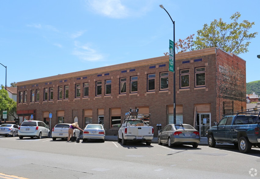 630 Court St, Martinez, CA for lease - Building Photo - Image 3 of 4