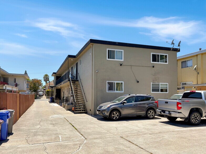 3016 Brookdale Ave, Oakland, CA à vendre - Photo du bâtiment - Image 2 de 2