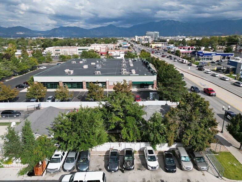 3280 W 3500 S, Salt Lake City, UT à louer - Photo du bâtiment - Image 3 de 7